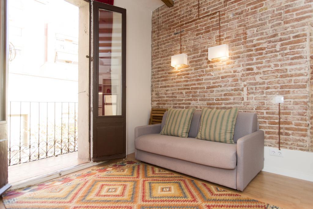 Apartments Barcelona Sagrada Room photo