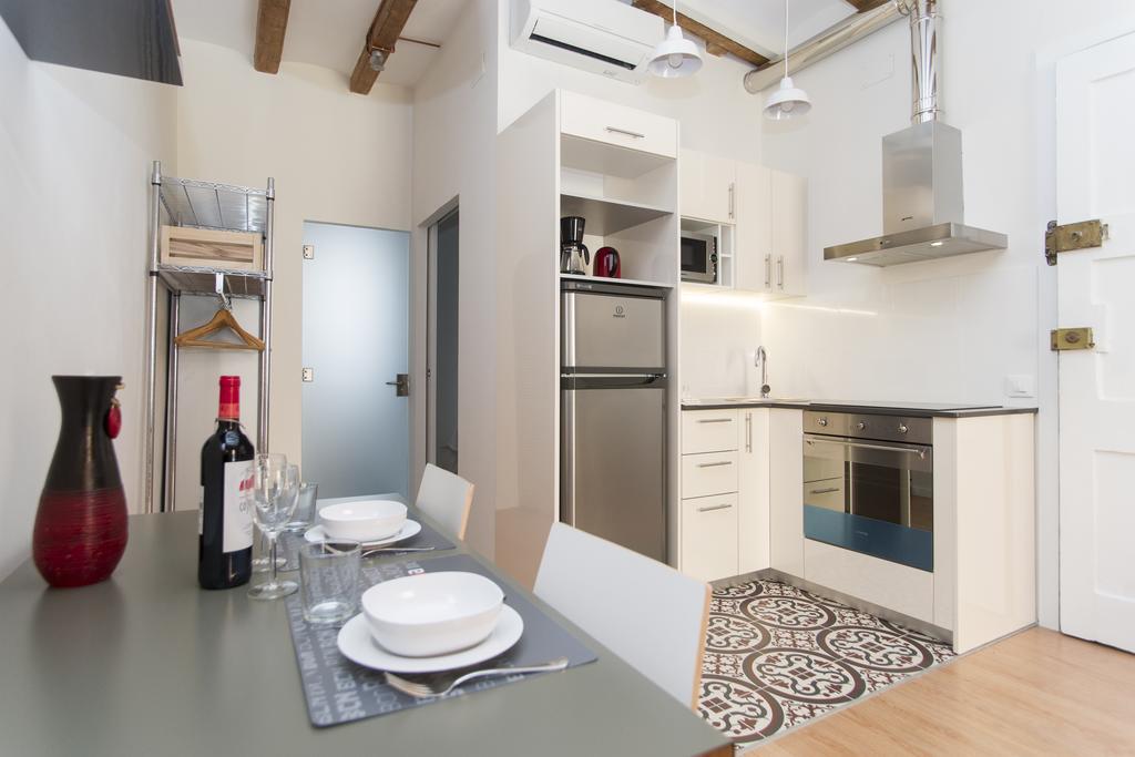 Apartments Barcelona Sagrada Room photo