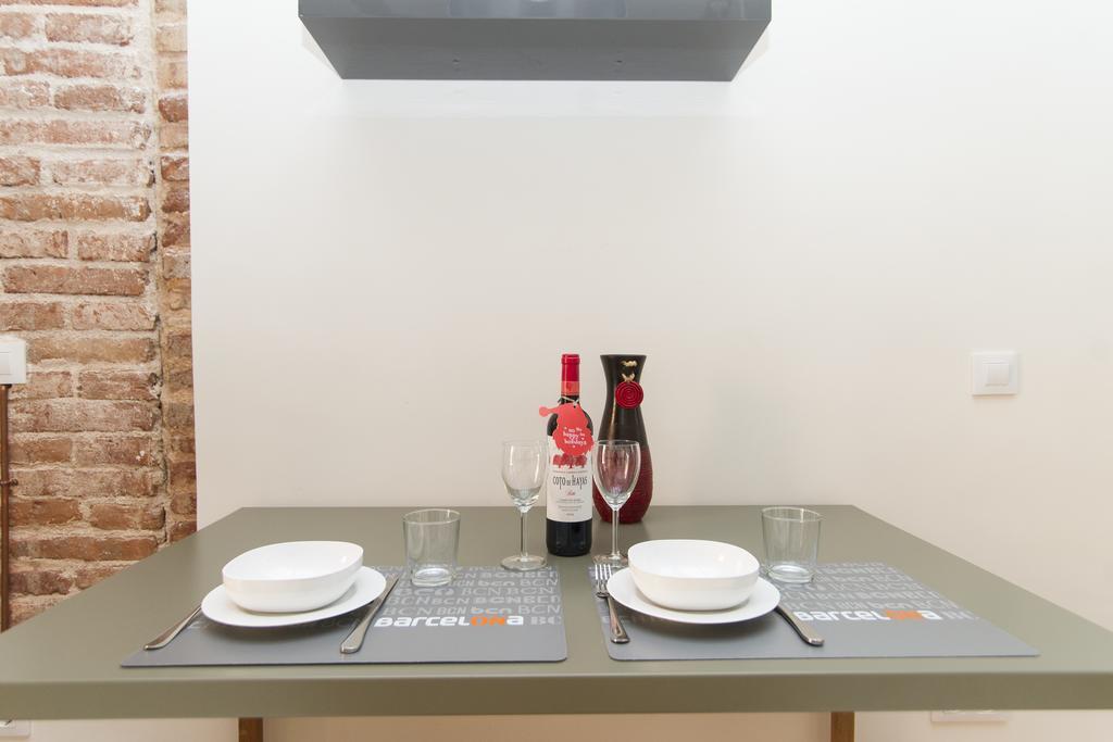Apartments Barcelona Sagrada Room photo