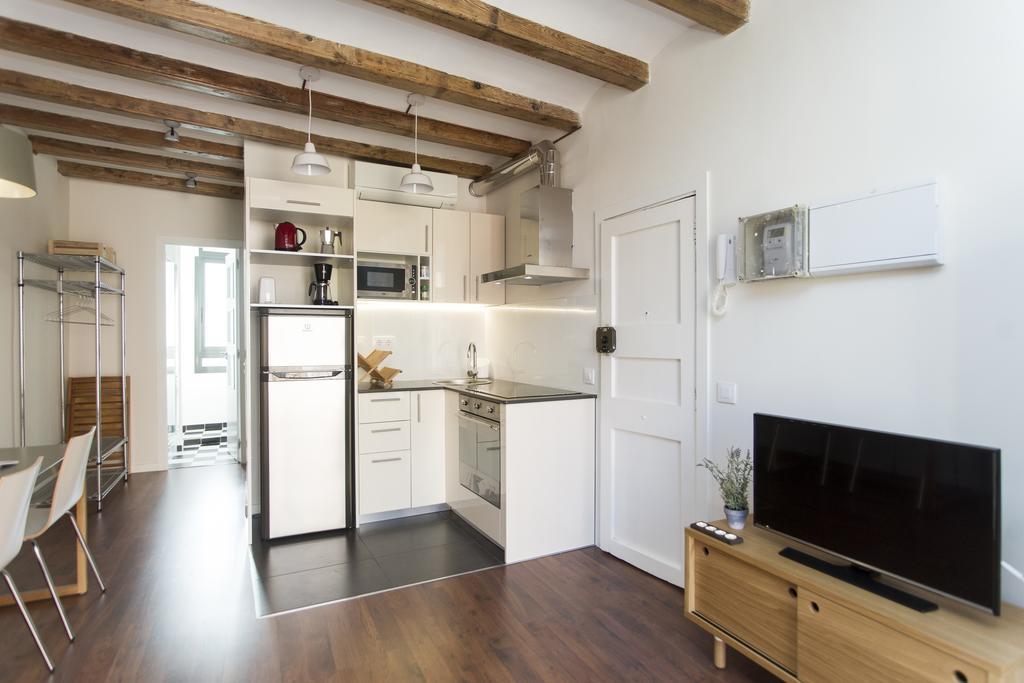 Apartments Barcelona Sagrada Room photo