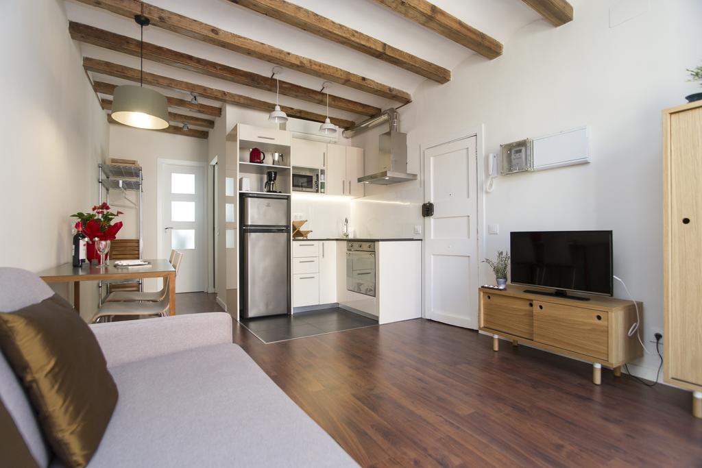 Apartments Barcelona Sagrada Room photo