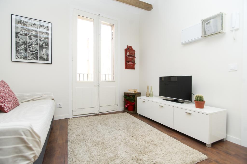 Apartments Barcelona Sagrada Room photo