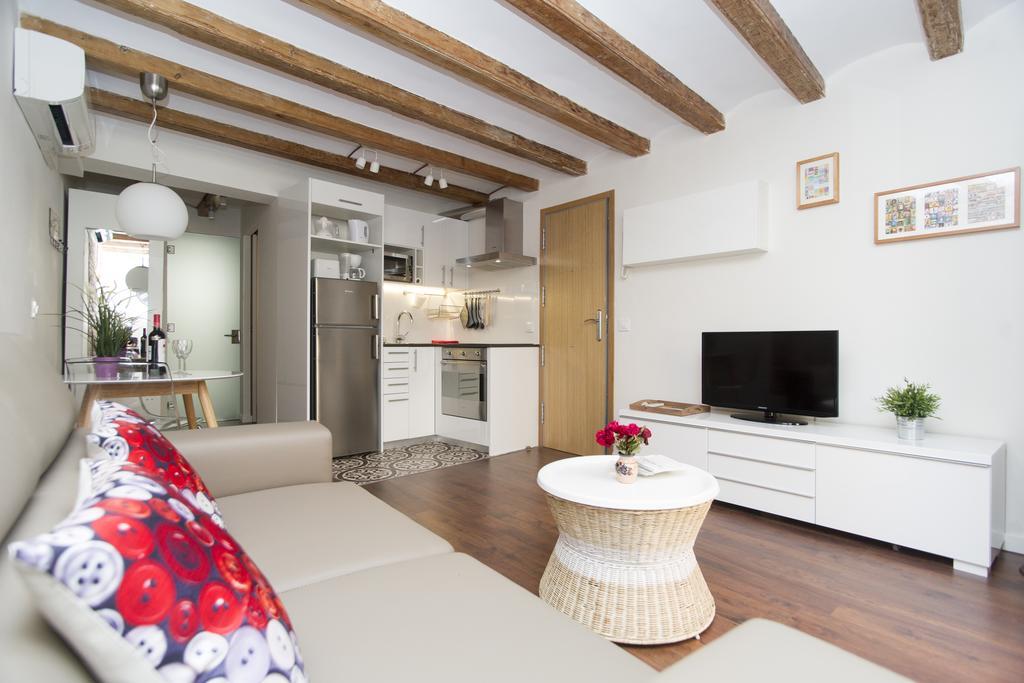 Apartments Barcelona Sagrada Room photo