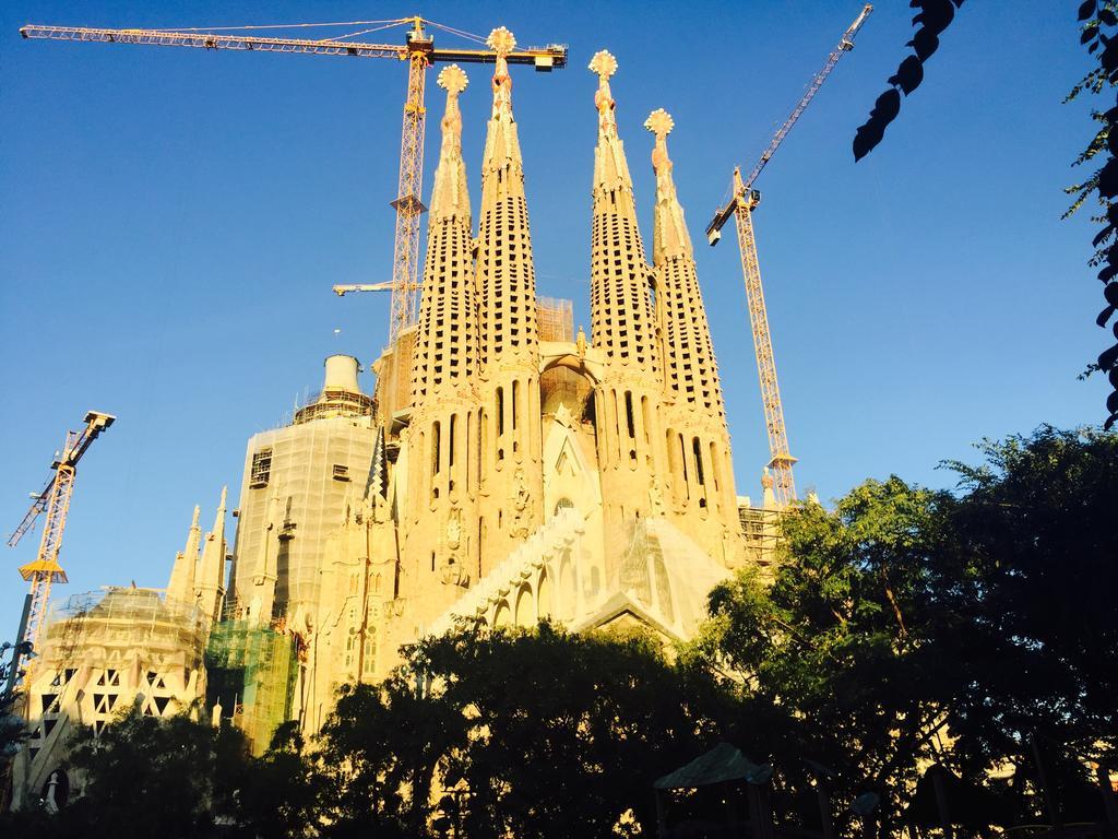 Apartments Barcelona Sagrada Room photo